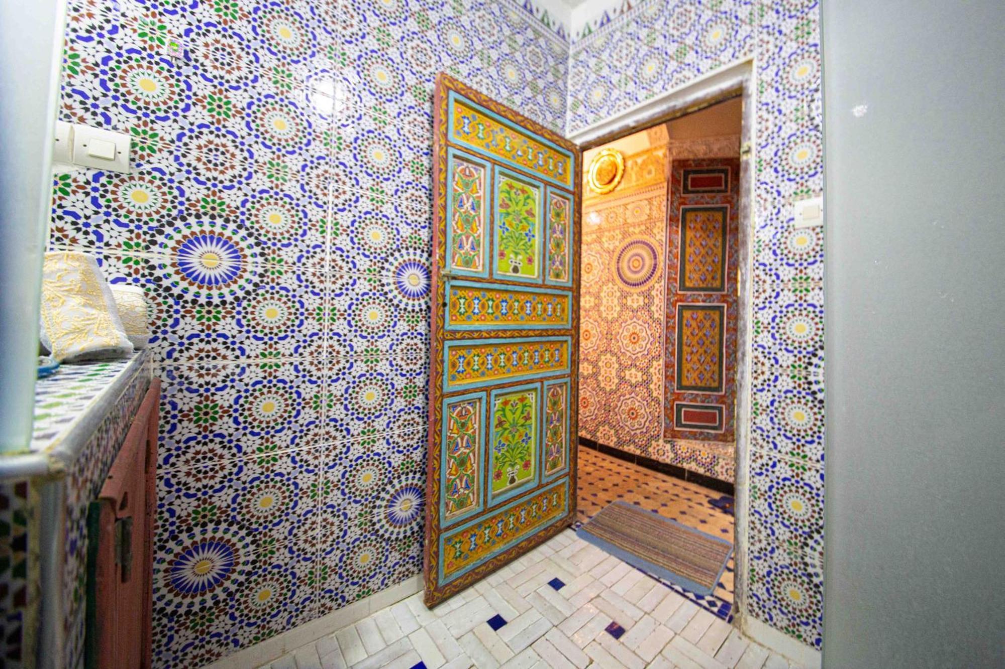 Riad Fes Hayat - Confort Stay ภายนอก รูปภาพ