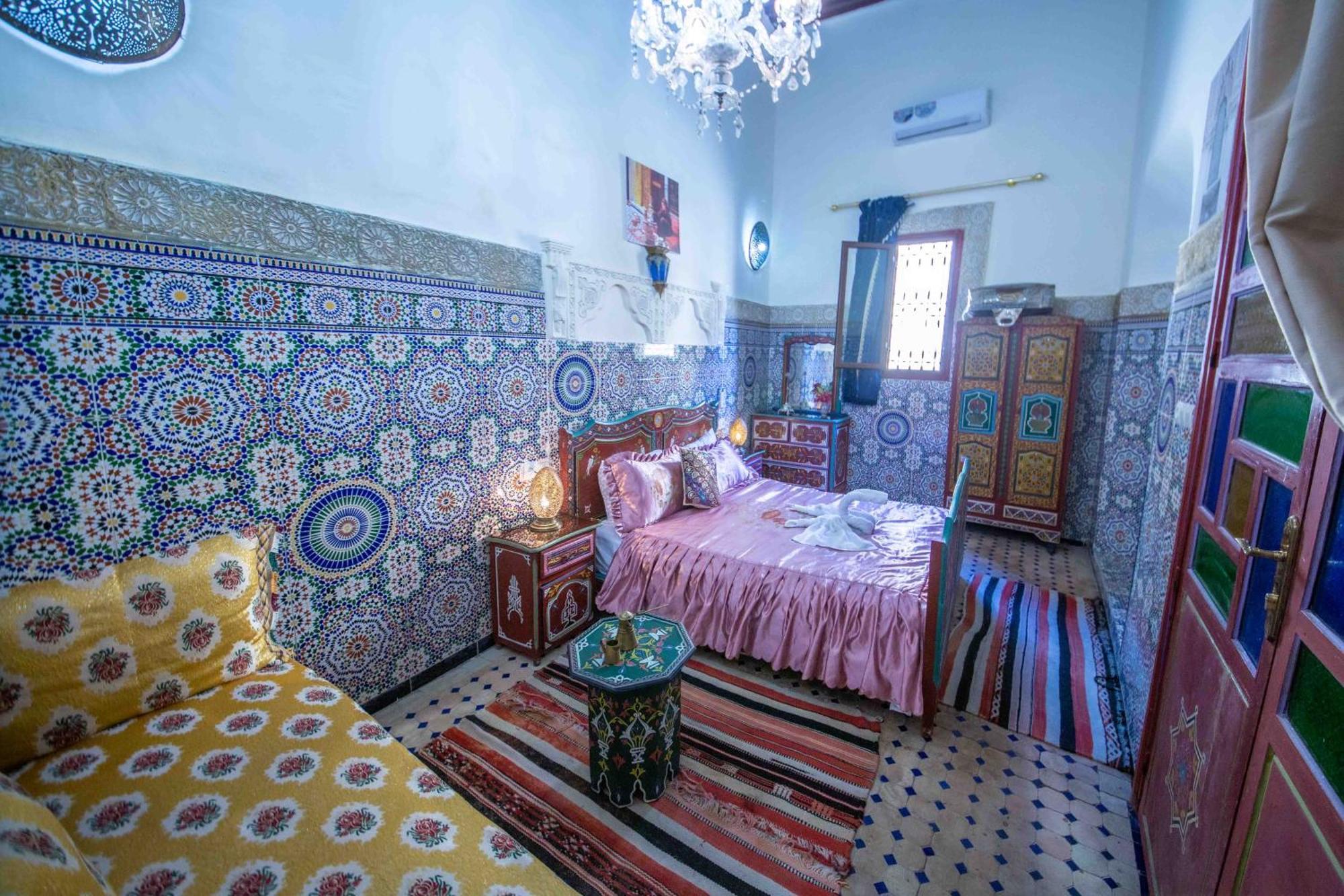 Riad Fes Hayat - Confort Stay ภายนอก รูปภาพ