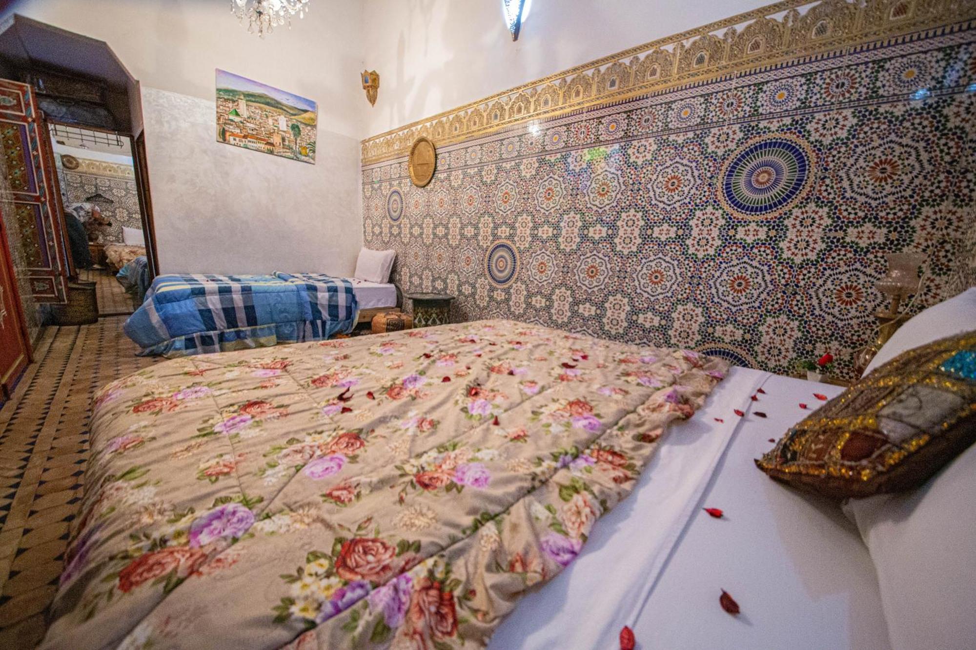 Riad Fes Hayat - Confort Stay ภายนอก รูปภาพ